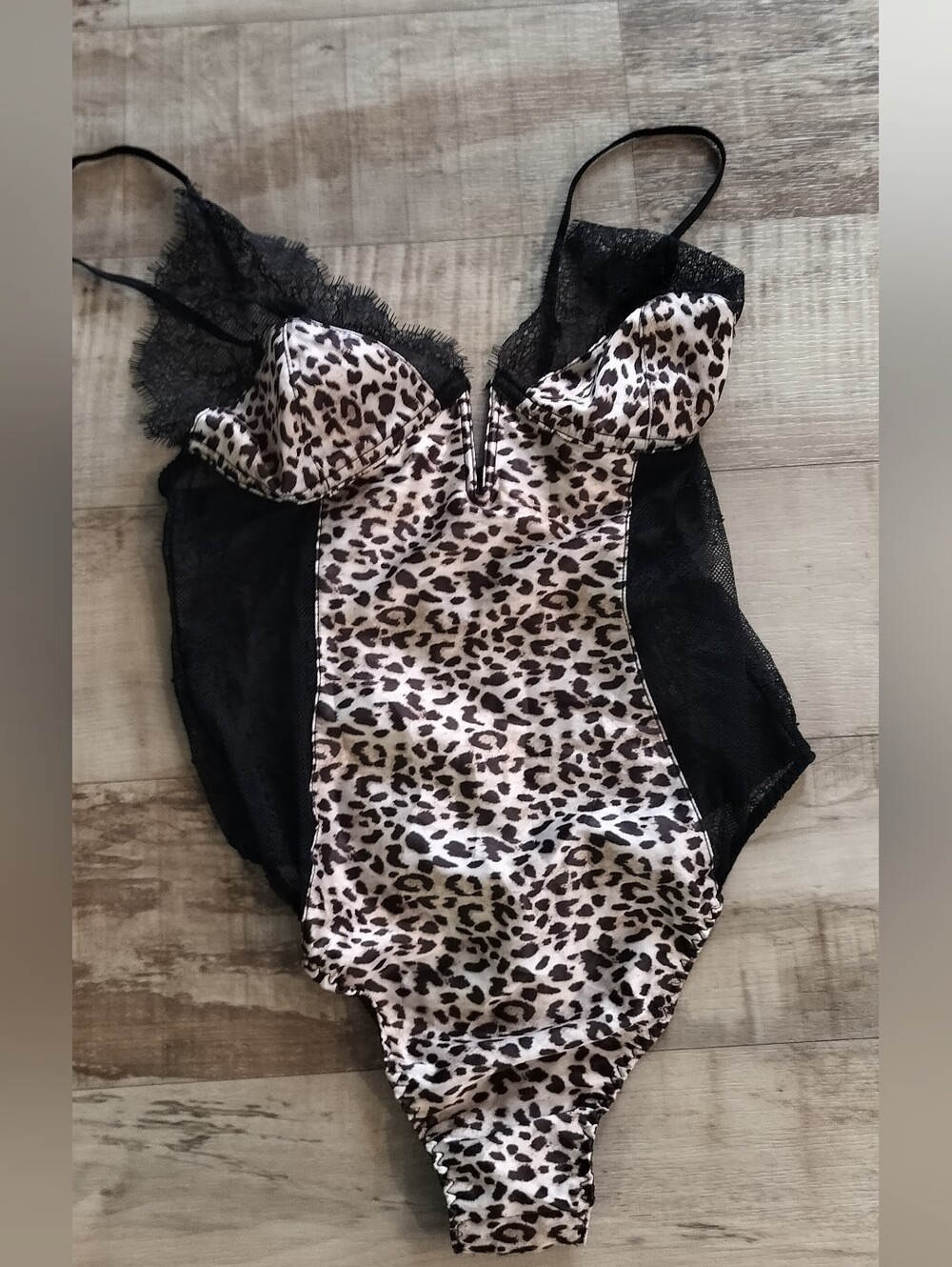 Victoria's Secret Leopard Print Lace-Trim Chemise in Black and Tan